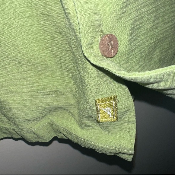 Tommy Bahama 100% Silk Short Sleeved Green Button Down Shirt Size Large - Picture 8 of 8